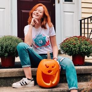 Meet your Posher, Chloe